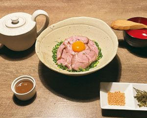 34_choice_県産野菜とやまと豚のローストポーク丼
